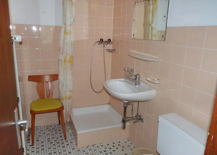 Tourbillon A 27 By Interhome 아파트 오브로나즈